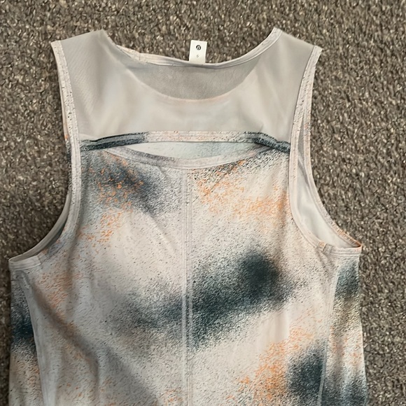 Lululemon sculpt tank top. 0 - Picture 7 of 7